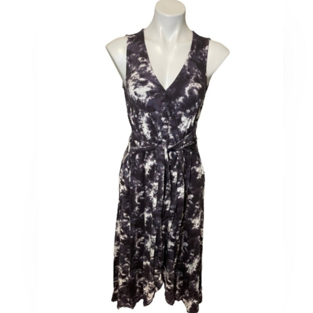 NWT Bobeau Women's TieDye Print Wrap Dress Size Small Will fit Medium